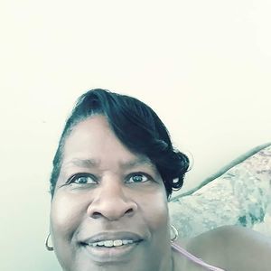 Meet your Posher, Sandy